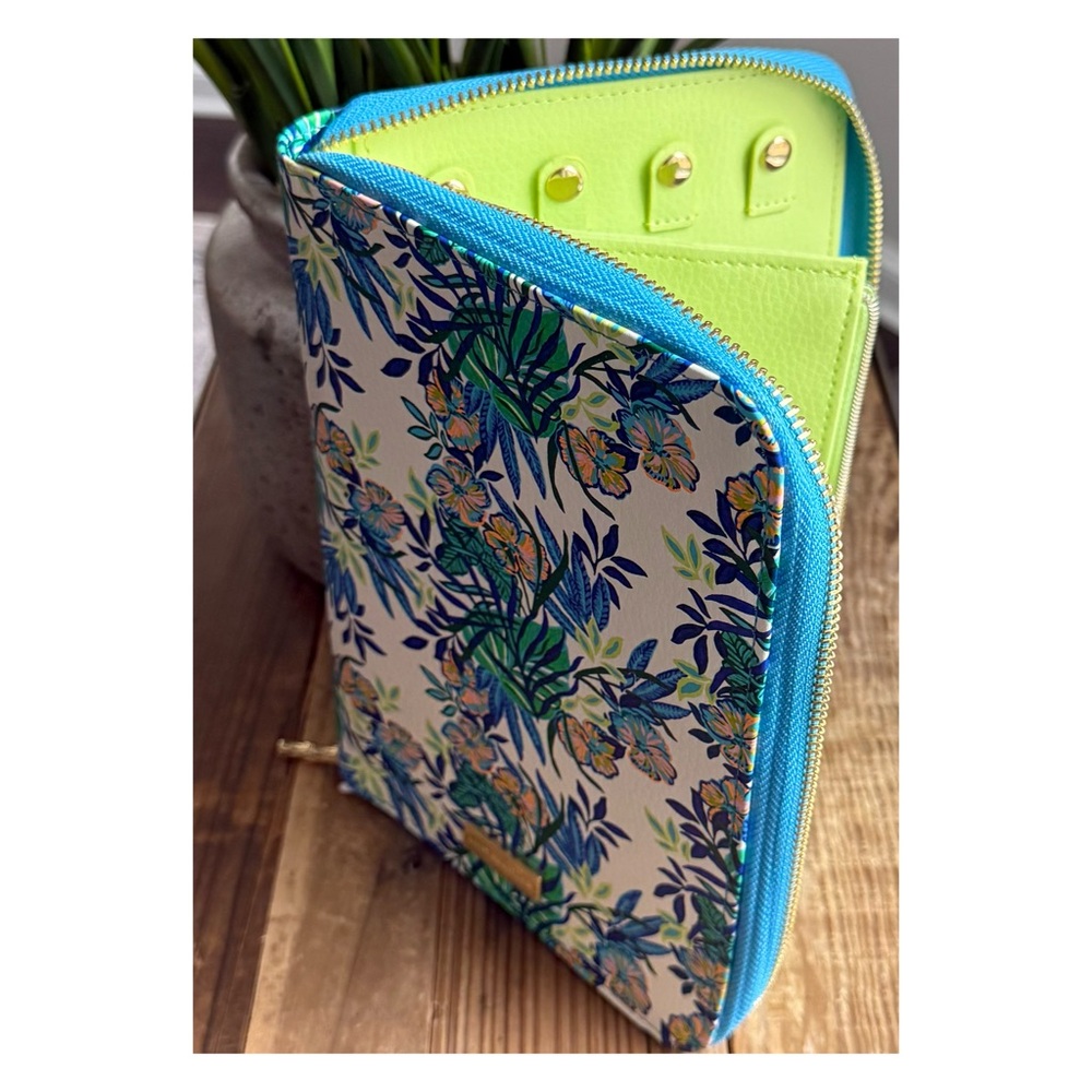 Lilly Pulitzer • Jewelry Folio + Matching Journal - Picture 4 of 8